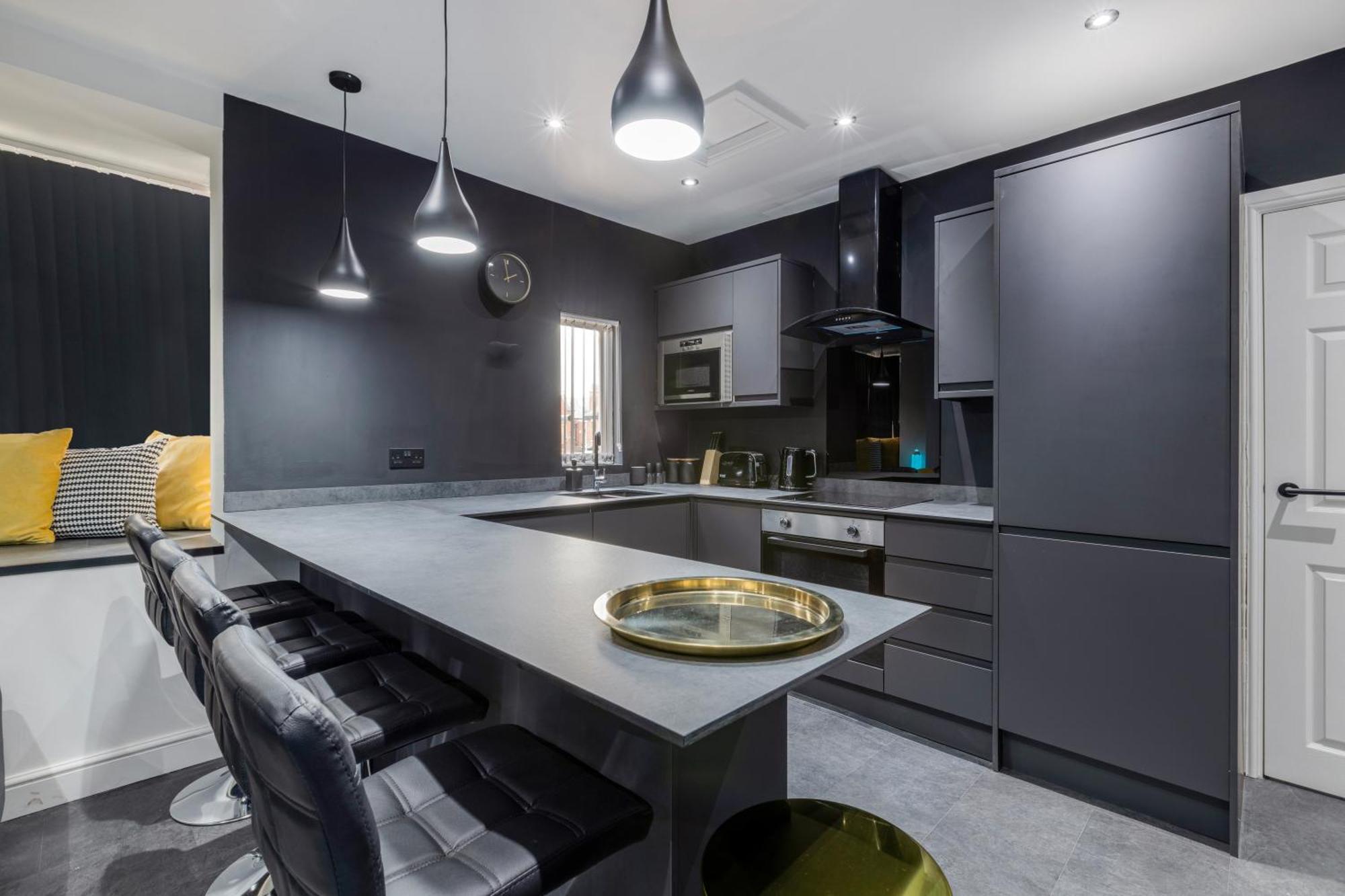 Two Bed Modern Apartment 5Min Walk To Town Centre With Free Parking ! Under New Management Blackpool Dış mekan fotoğraf