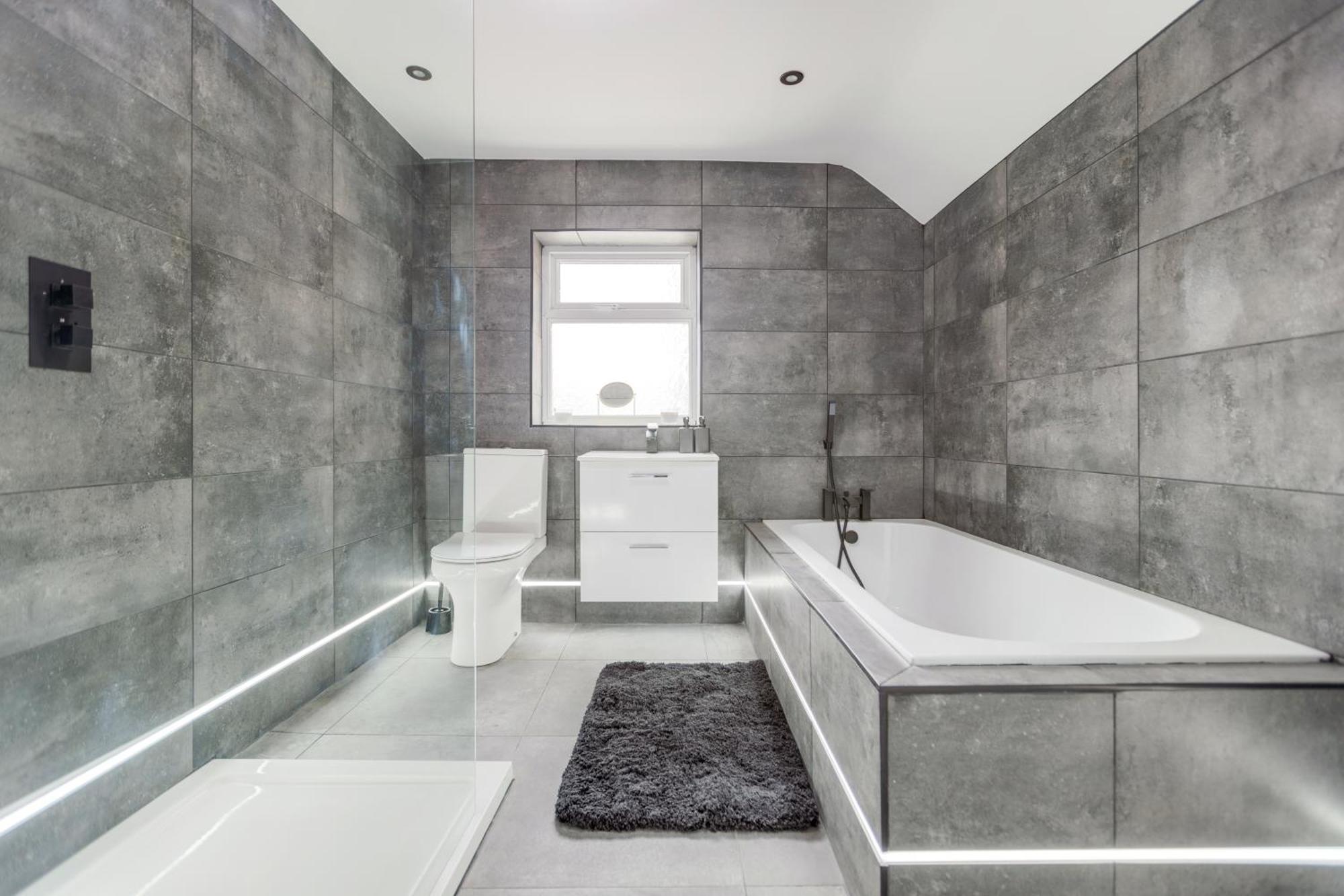 Two Bed Modern Apartment 5Min Walk To Town Centre With Free Parking ! Under New Management Blackpool Dış mekan fotoğraf