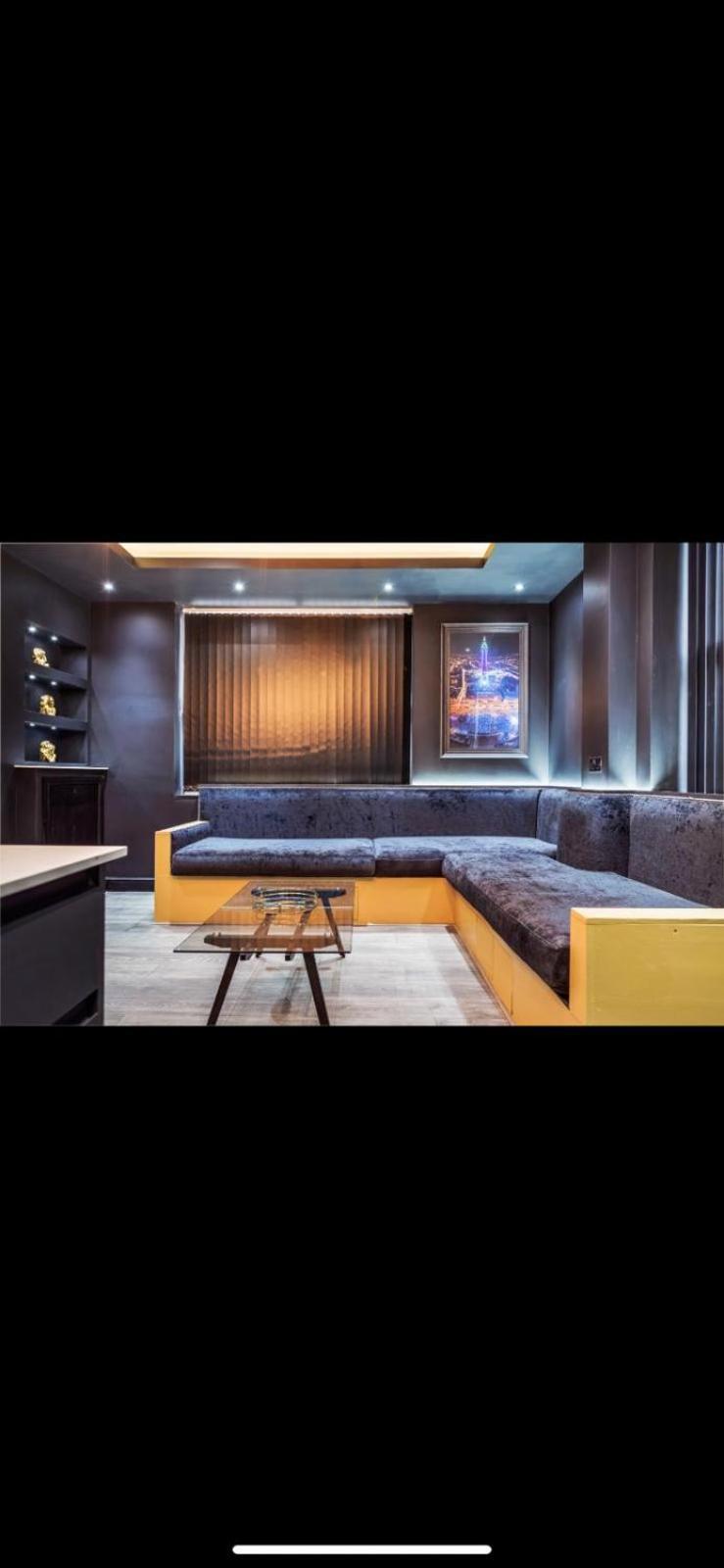 Two Bed Modern Apartment 5Min Walk To Town Centre With Free Parking ! Under New Management Blackpool Dış mekan fotoğraf