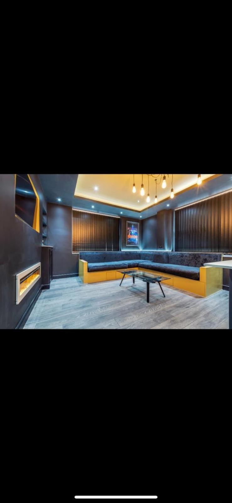 Two Bed Modern Apartment 5Min Walk To Town Centre With Free Parking ! Under New Management Blackpool Dış mekan fotoğraf