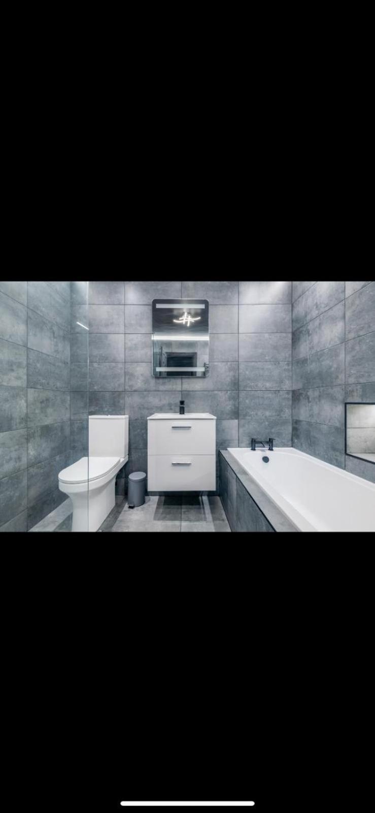 Two Bed Modern Apartment 5Min Walk To Town Centre With Free Parking ! Under New Management Blackpool Dış mekan fotoğraf